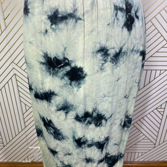 Zara The Batik Tie Dye Midi Slip Skirt in Green Blue Size US XS‎ - Picture 3 of 12